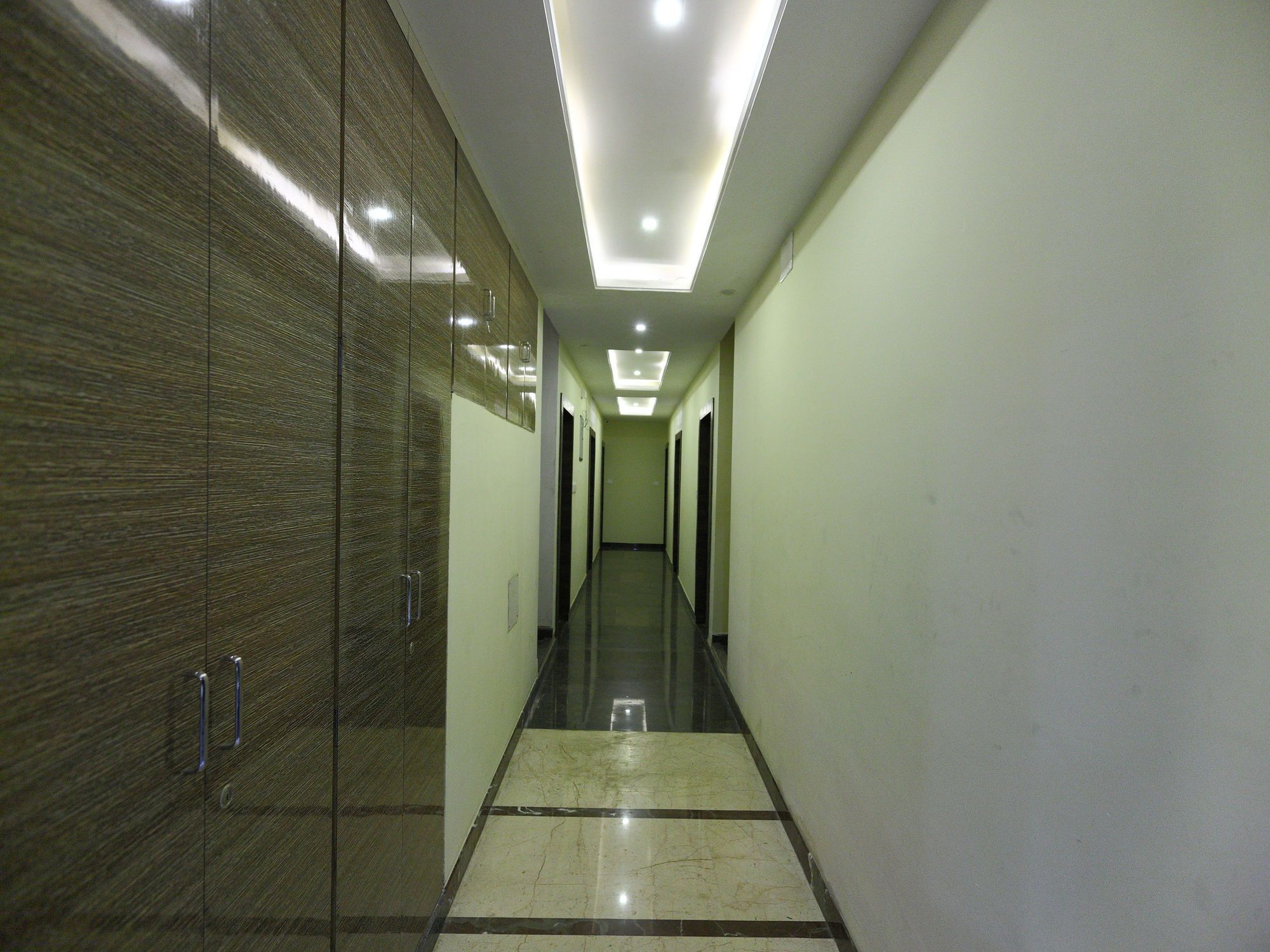 Oyo 7987 Hotel Carnation أوتي المظهر الخارجي الصورة
